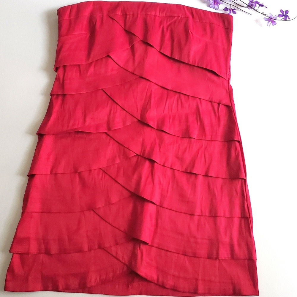 Snap Strapless Midi Dress Red